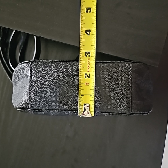 Michael Kors Mini Crossbody - Picture 4 of 6